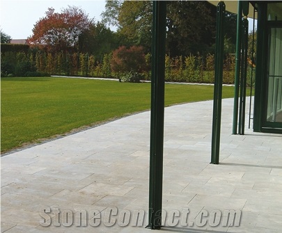 Dietfurt Dolomite Limestone Patio Pavement, Beige Limestone Pavement