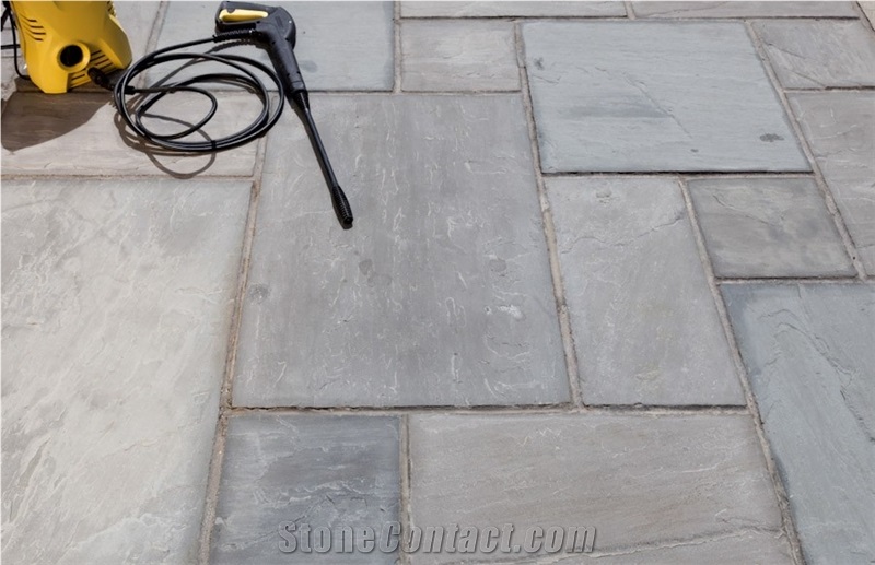 Kandla Grey Sandstone Patio Pattern