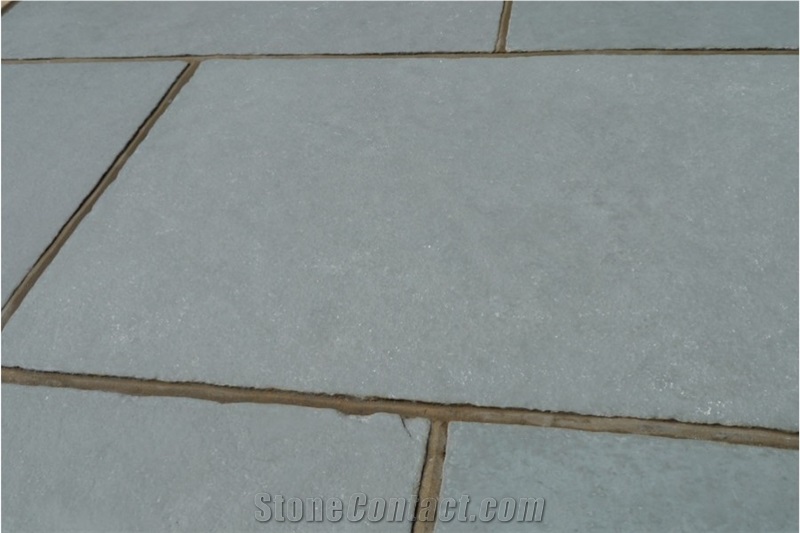 Kota Blue Limestone Tumbled Tiles
