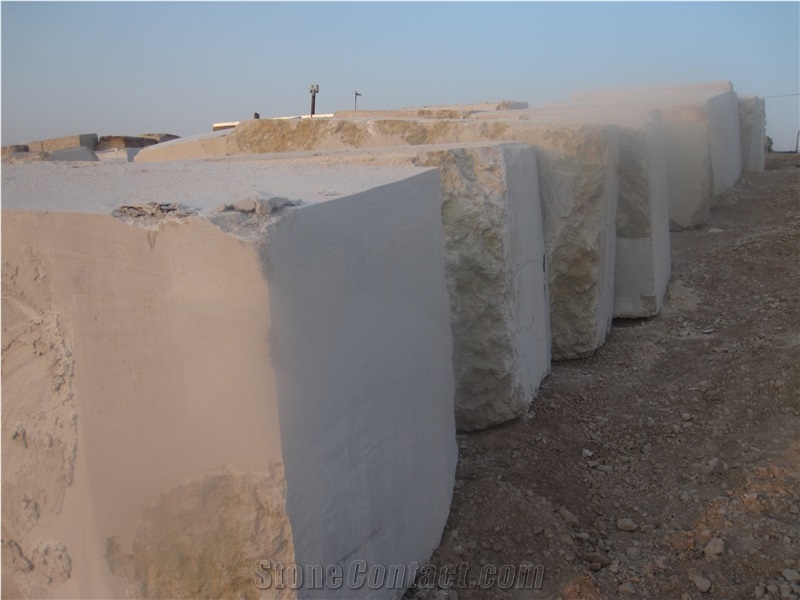 Light Beige Classic Travertine Blocks, Atashkoh Travertine Block