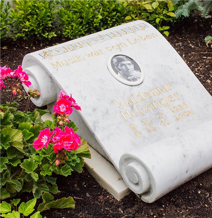Statuary White Marble Slant Grave Stones