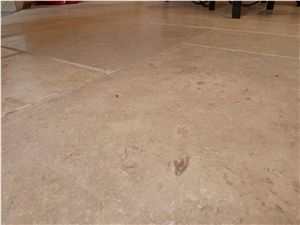 Jerusalem Limestone Antiq Grey Gold, Tumbled French Pattern