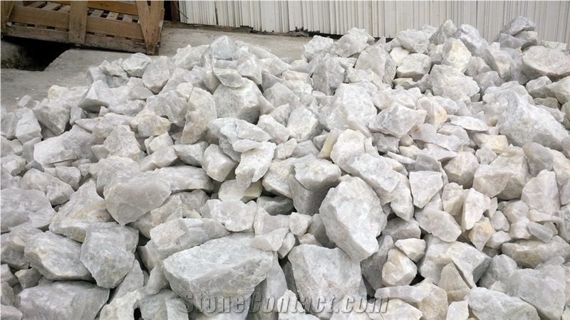 Natural Quartz Rocks