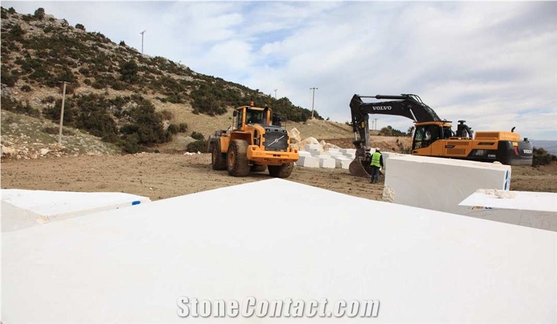 Ottoman Beige Marble Blocks