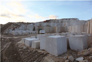 Rosato Beige Marble Blocks