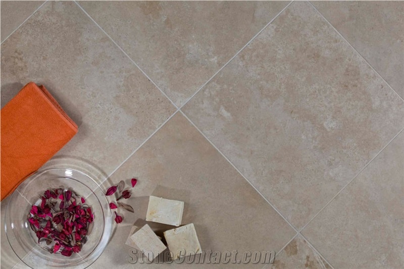 Medium Travertine Floor and Wall Tiles, Turkey Beige Travertine