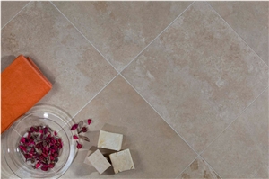 Medium Travertine Floor and Wall Tiles, Turkey Beige Travertine