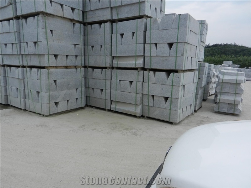 G603 Grey Granite Kerbstones