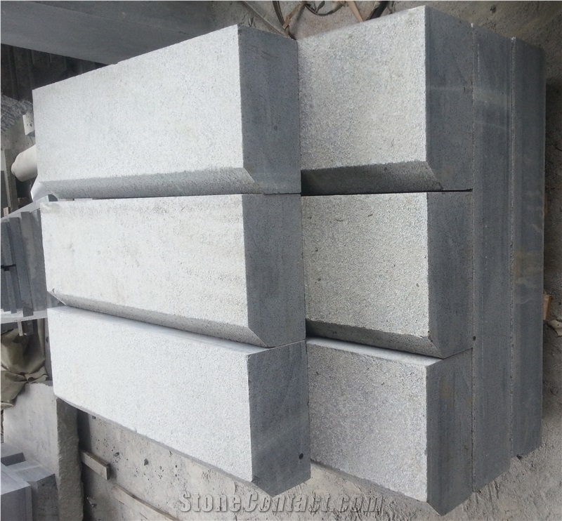 G654 Grey Granite Kerbstones