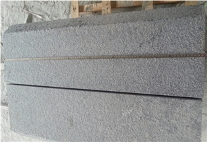 G654 Grey Granite Kerbstones