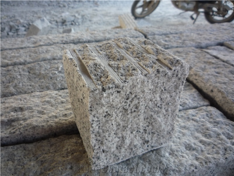White Cobble Stone, Chinese Granite, for Road Paving