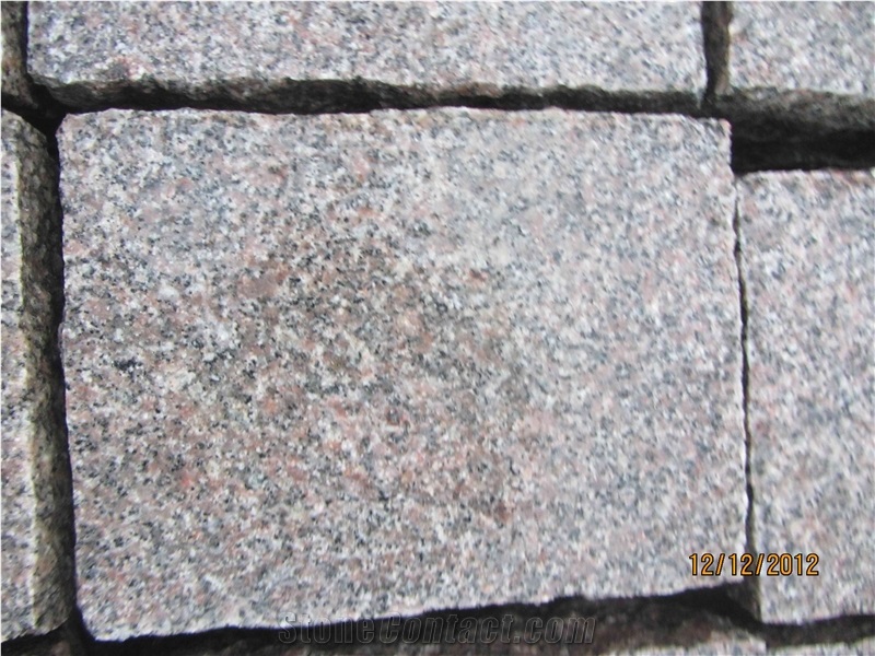 G354 Red Granite Split Cube Cobble Stone