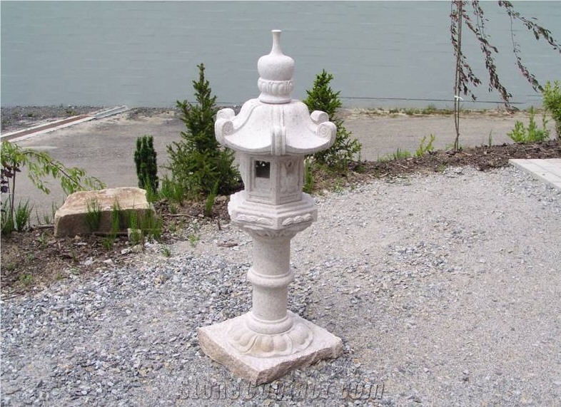 Japanese Garden Lantern Design