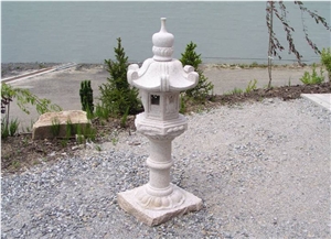 Japanese Garden Lantern Design