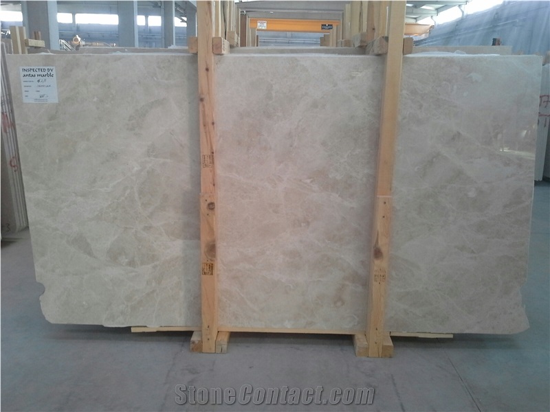 Crema Luna Marble Slabs