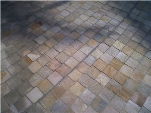 Porfido Sarentino Rosso Cobble Stone