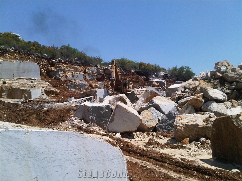 Manchu Caviar Slabs & Tiles, Lebanon Grey Limestone