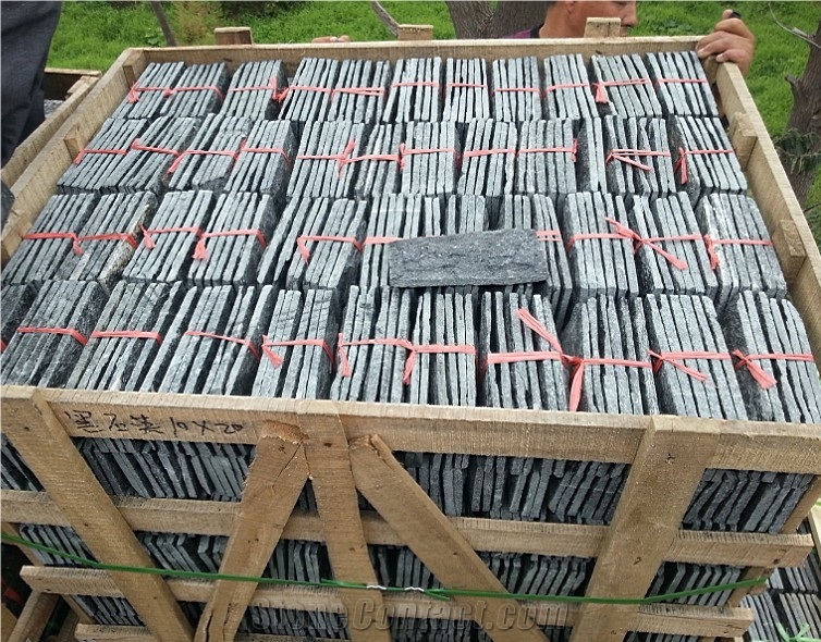 Black Quartzite Mushroom Stone