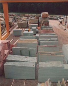 Piedra Verde Musgo, Piedra Musgo Limestone Slabs