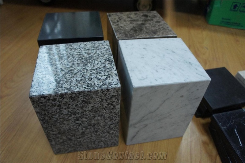 Honeycomb with Stone in Special Hexahedron Shape