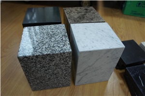 Honeycomb with Stone in Special Hexahedron Shape
