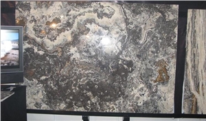 Veretton Traonyx Slabs
