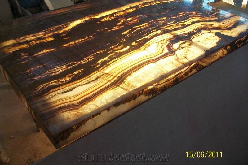 Tiger Vein Onyx Glass Countertop