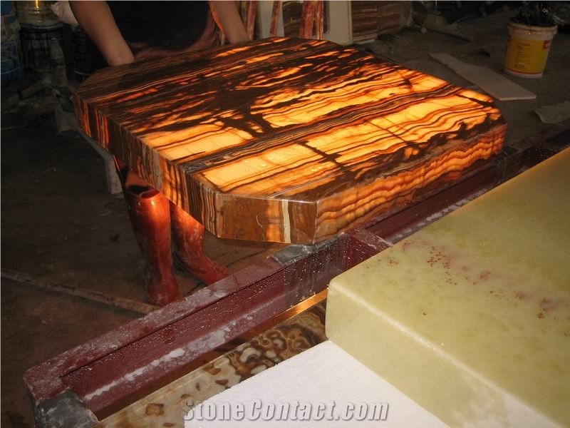 Tiger Vein Onyx Glass Countertop