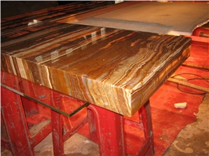 Tiger Vein Onyx Glass Countertop