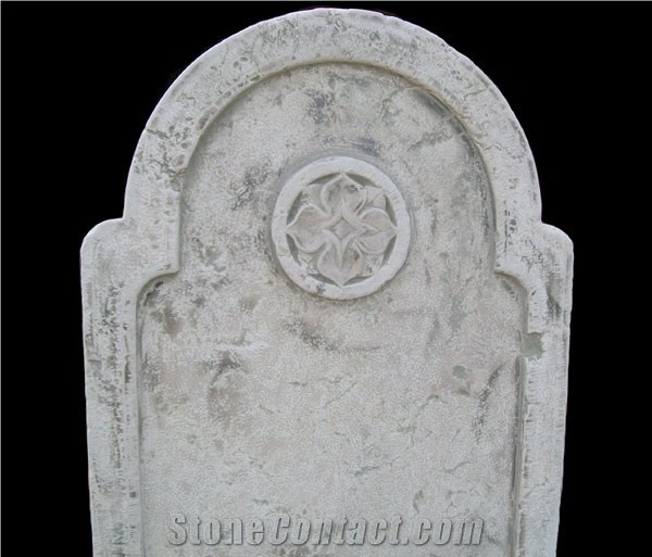 Stone Fountains Antique Style, Pietra Di Lessini Bianca White Limestone