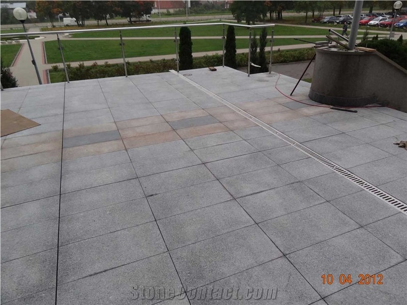Granite Cladding Installation Of Stairs and Floors, Muhrau Grey Granite Cobble, Pavers