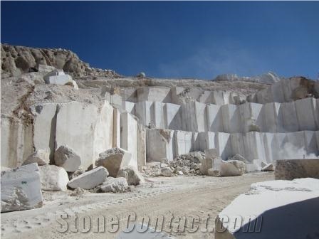 Morvarid Abade Marble Block, Iran Beige Marble