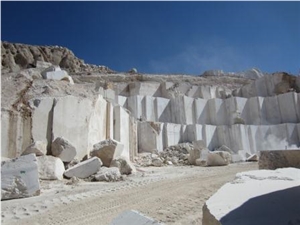 Morvarid Abade Marble Block, Iran Beige Marble