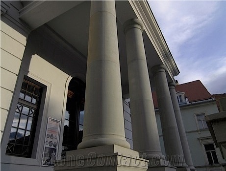 Column in Sandstone, Pescenjaki Beige Sandstone