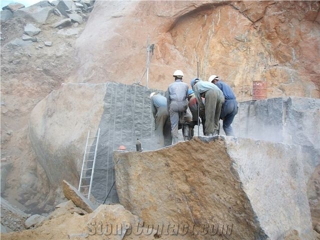 Nero Assoluto Zimbabwe Granite Block