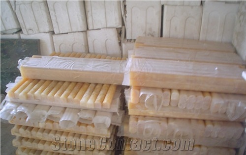 Molding Honey Onyx