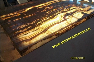 Backlit Onyx Kitchen Top-09