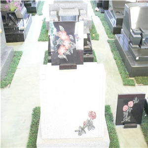 Black Granite Tombstone with Engraved Flowers