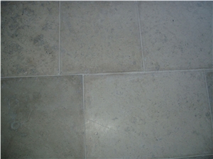 French Limestone Tiles Grey Pierre De Limeyrat Frightened Mouse