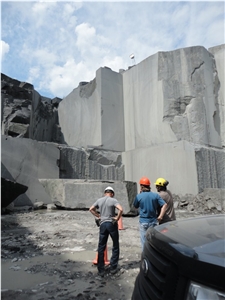 Cambrian Black - Noir Cambrien Granite Blocks
