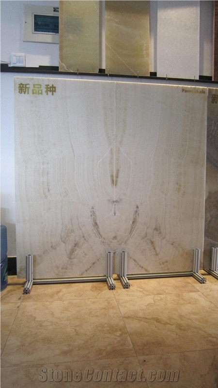 Light Green Vein Onyx Slab