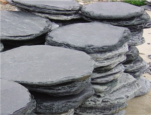 Tumbled Steppingstones, Black Slate Garden, Palisade