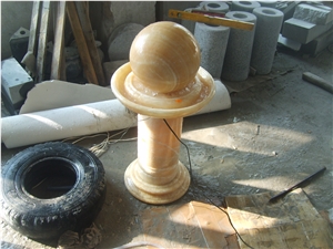 Onyx Yellow Fountain