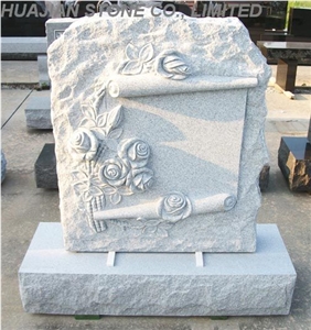 Black Granite Upright Monument with Carving Flowers