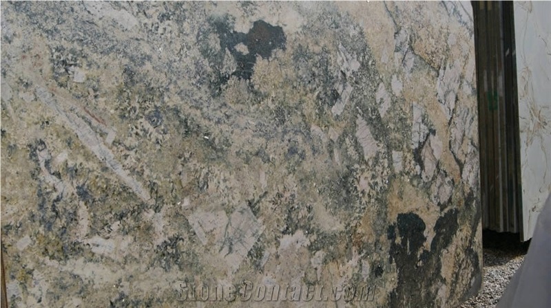 Barricato Granite Slabs