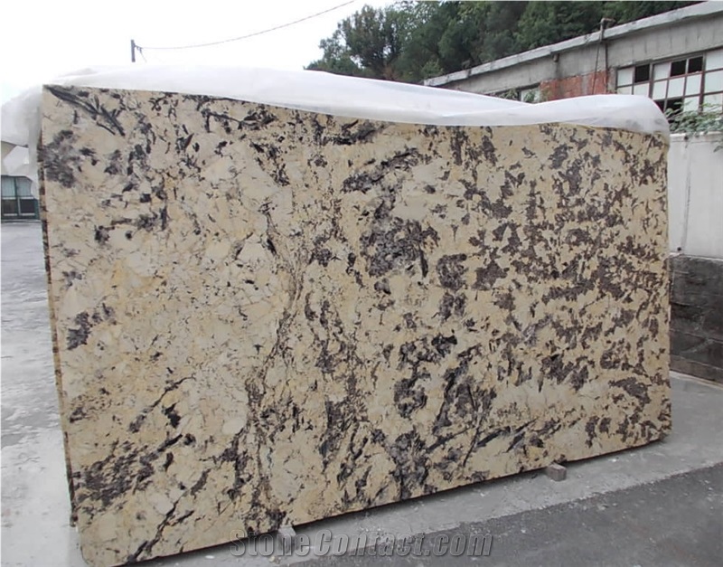 Splendour Gold Granite Slabs, Brazil Yellow Granite