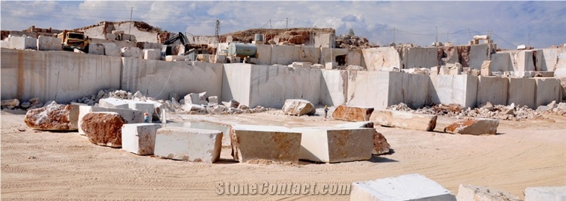 Bucak Beige Travertine Blocks