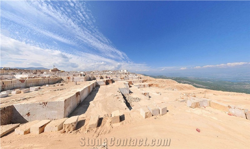 Bucak Beige Travertine Blocks