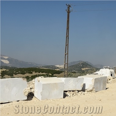 Burdur Cream Marble Blocks