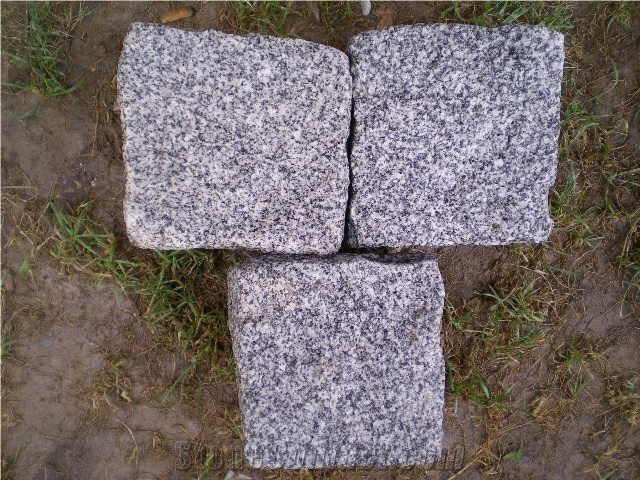 Bergama Grey Granite Cobble Stone